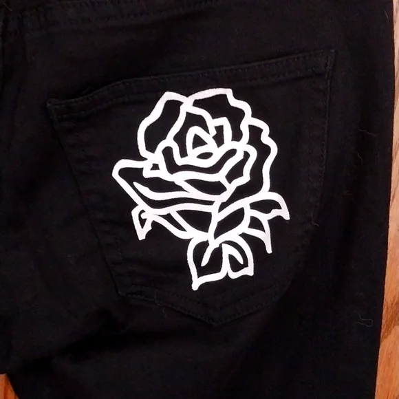 Broken‎ Promises By Zumiez NWT Unisex Size 30 Black White Denim Jeans Slim Fit - Picture 16 of 16